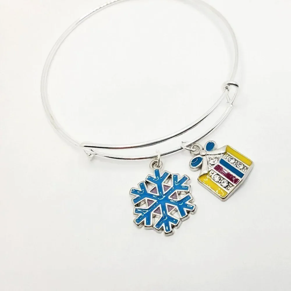Silver Christmas Present Charm Bracelet